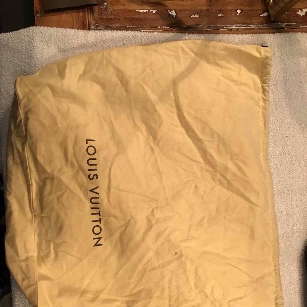AUTHENTIC Louis Vuitton Monogram Canvas Hobo Bag in Brown and Tan - Picture 4 of 6